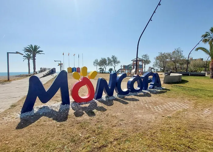 Apartamento 2 Bedroom Awesome In Moncofa *